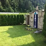 Guest house Zatin 3*