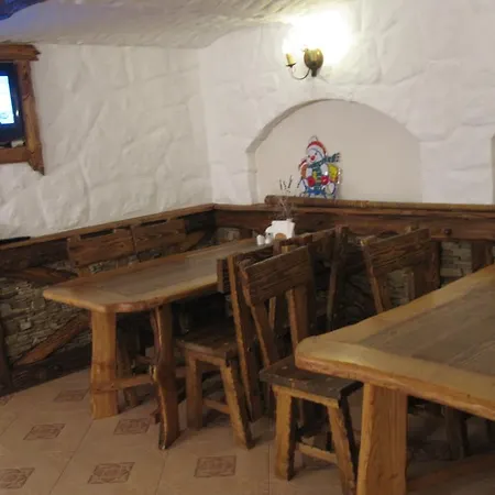 Zatin Guest house *
