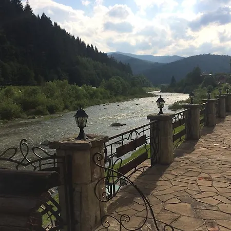 Zatin Guest house Yaremche
