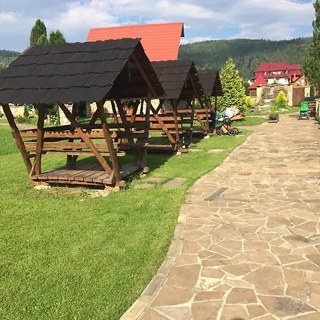 Pensjonat Zatin Jaremcze